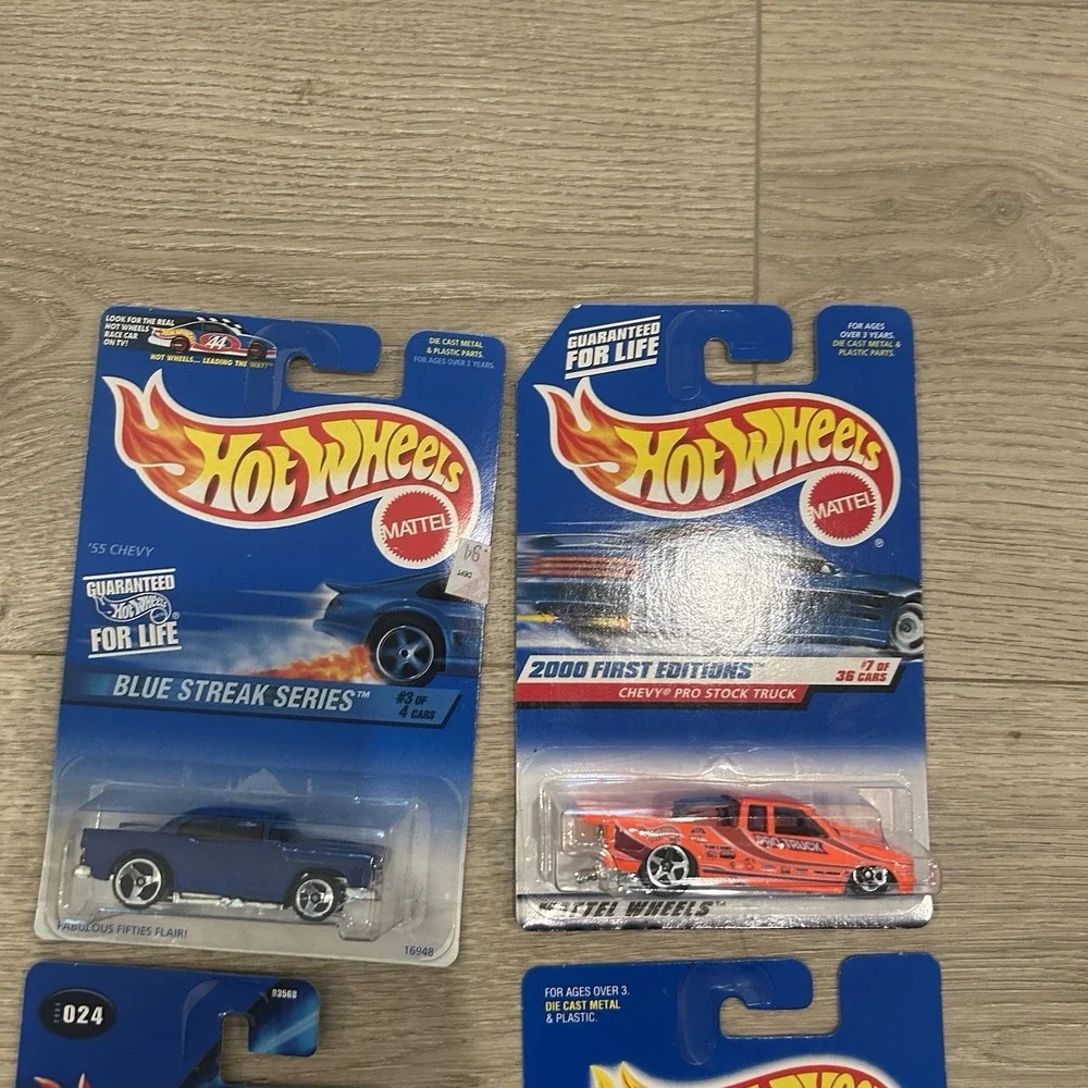 Hot Wheels Lot Of 4 Chevy Diescast Cars 1:64